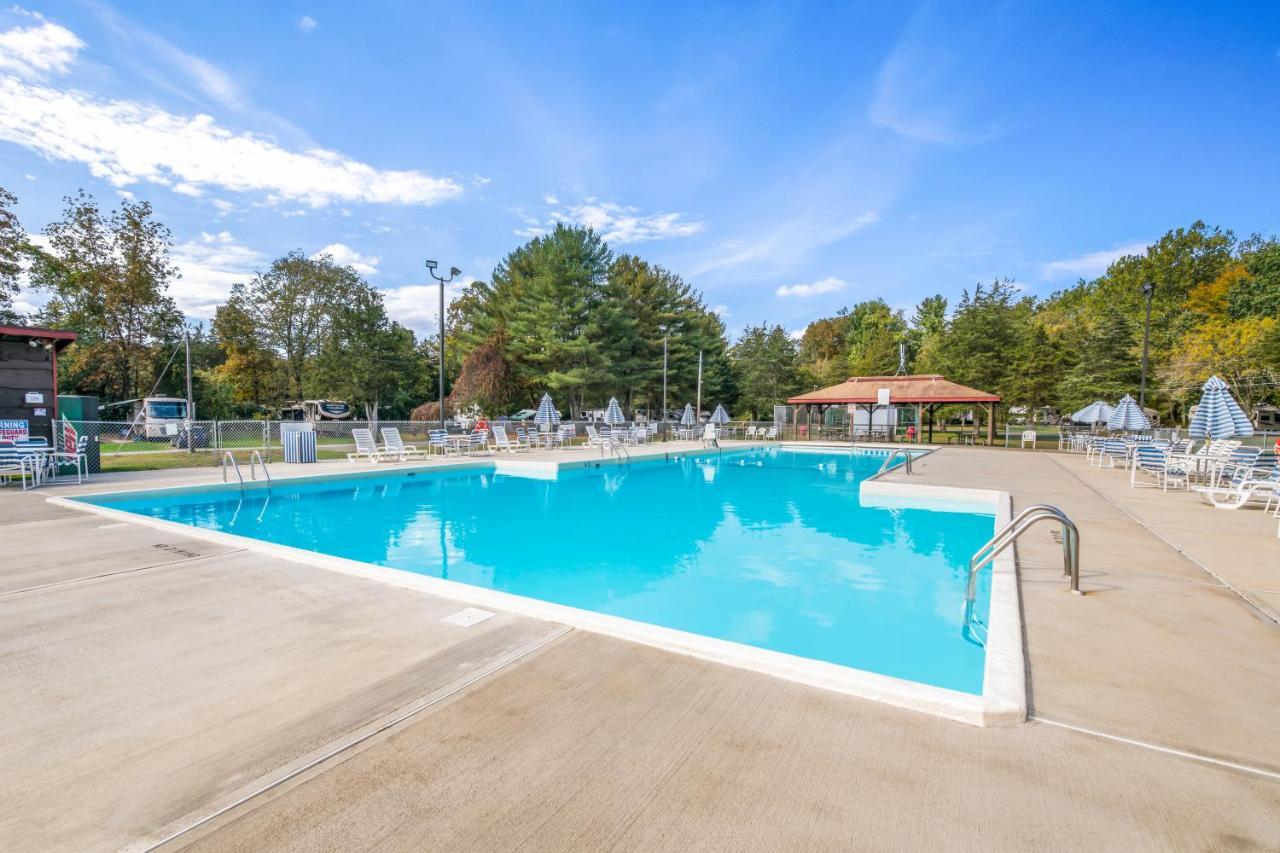 Rondout Valley Camping Resort Deluxe Park Model 11 Accord Eksteriør billede